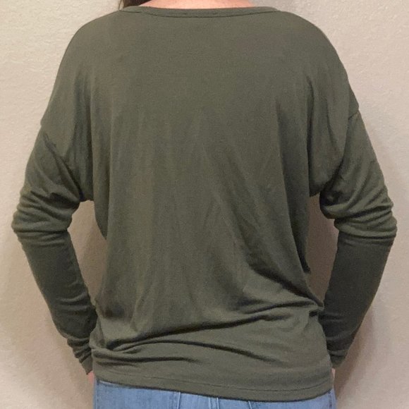 Express Dusty Rose Pink Lattice Shoulder Long Sleeve V-Neck Top Women's Size M - Picture 7 of 7